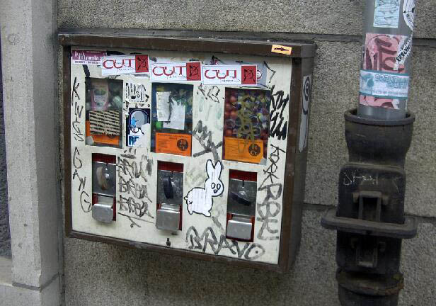 alteschoenhauserstr-karnickelautomat